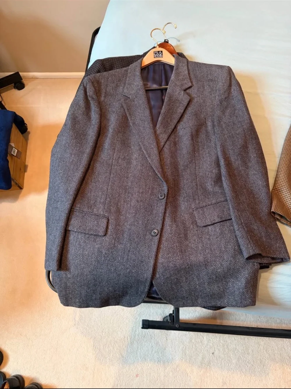 Men's Tailored Gray Herringbone Blazer - Classic Two-Button Sport Coat